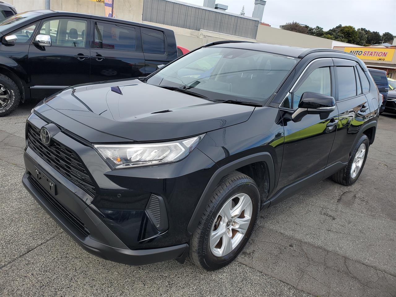 2021 Toyota Rav4 thumbnail