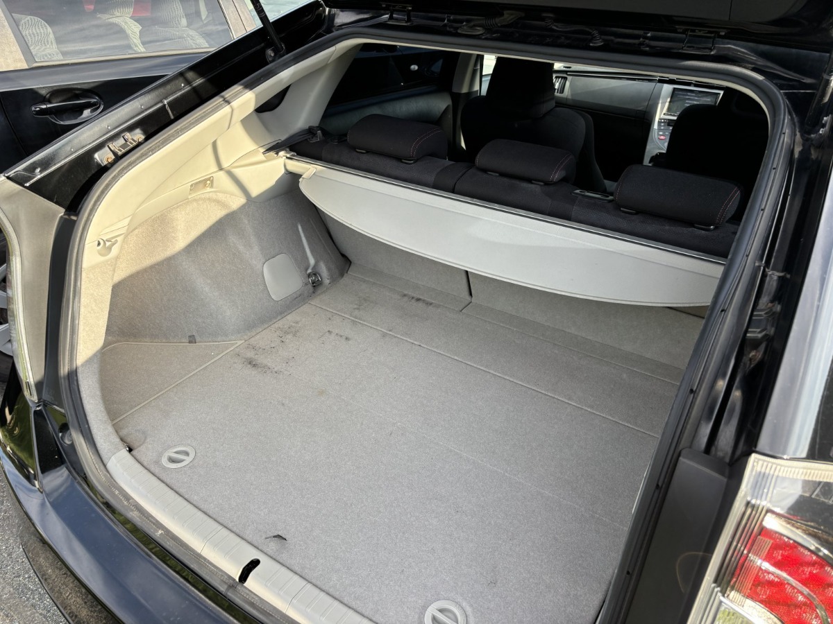 2015 Toyota Prius thumbnail