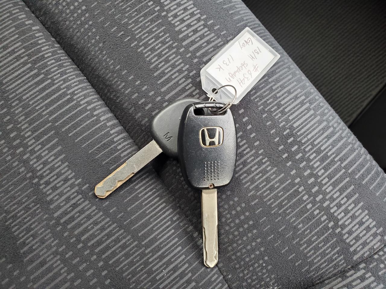 2013 Honda Stepwgn thumbnail