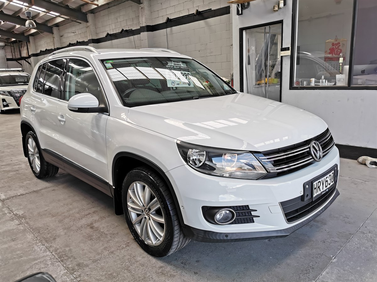 2014 Volkswagen Tiguan thumbnail