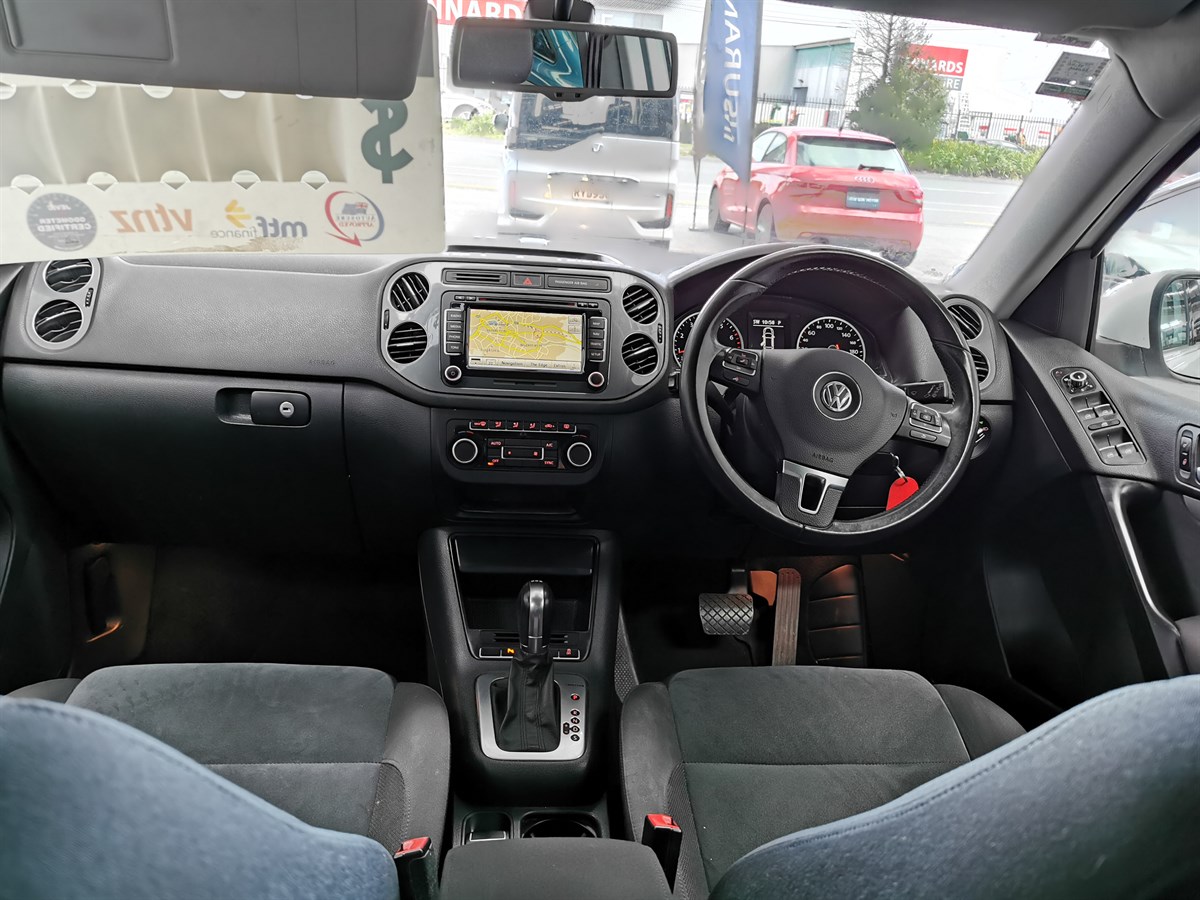 2014 Volkswagen Tiguan thumbnail
