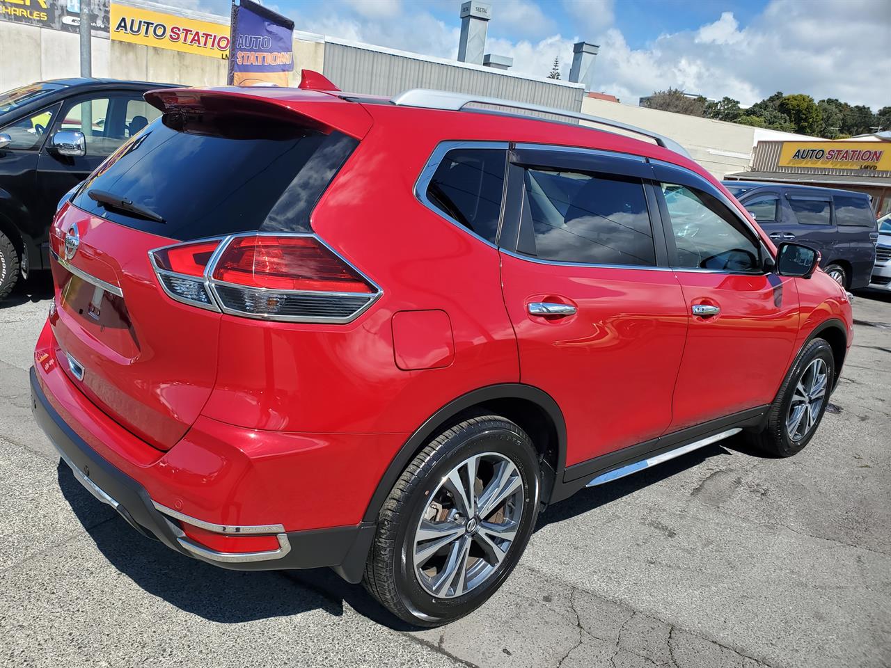2019 Nissan X-Trail thumbnail