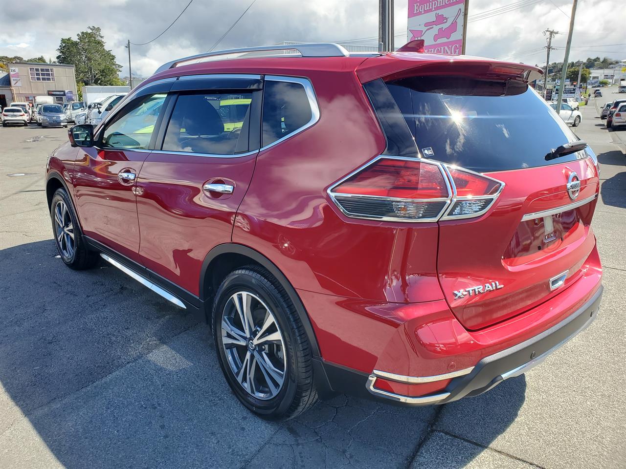 2019 Nissan X-Trail thumbnail
