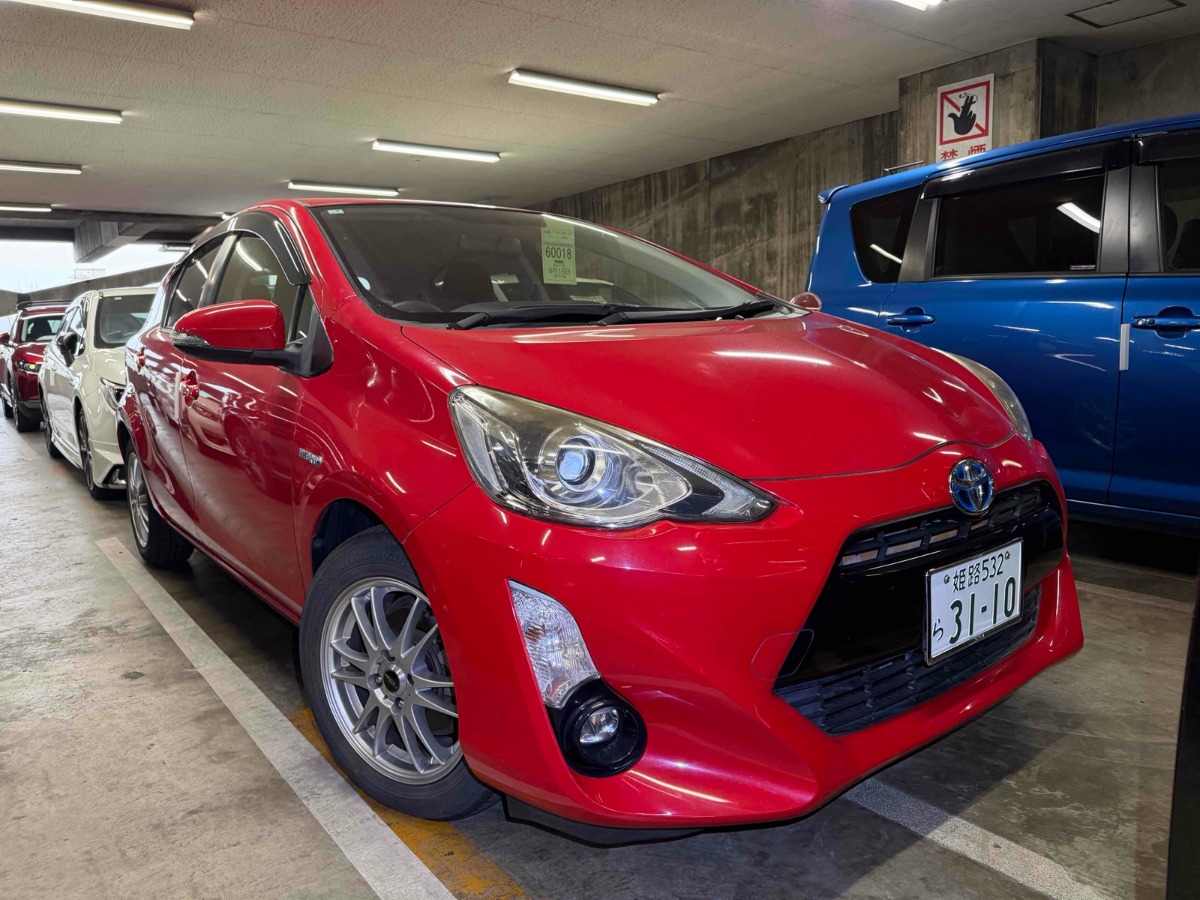 2015 Toyota Aqua