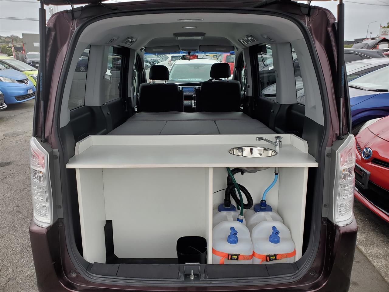 2011 Honda Stepwagon thumbnail