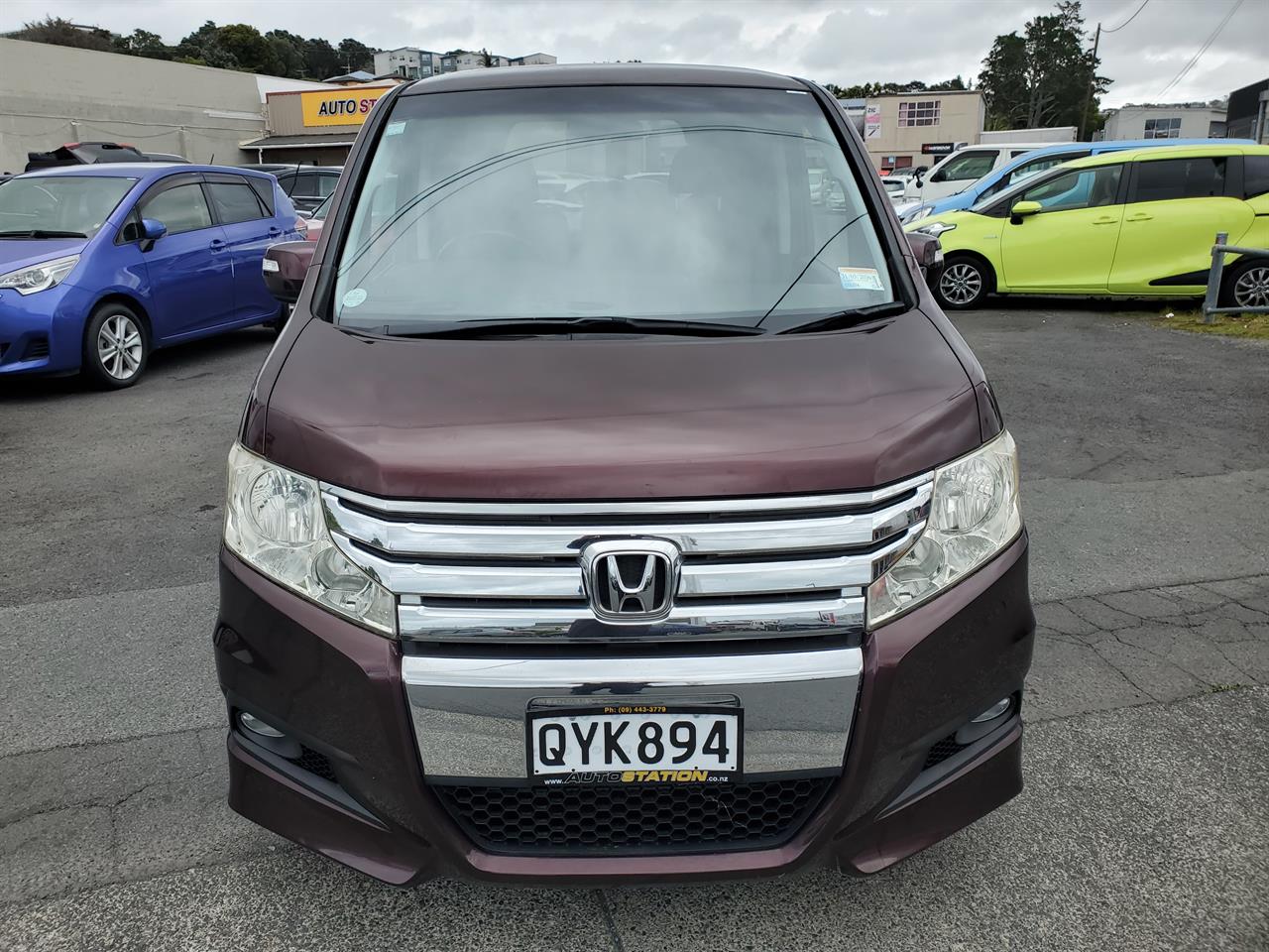 2011 Honda Stepwagon thumbnail