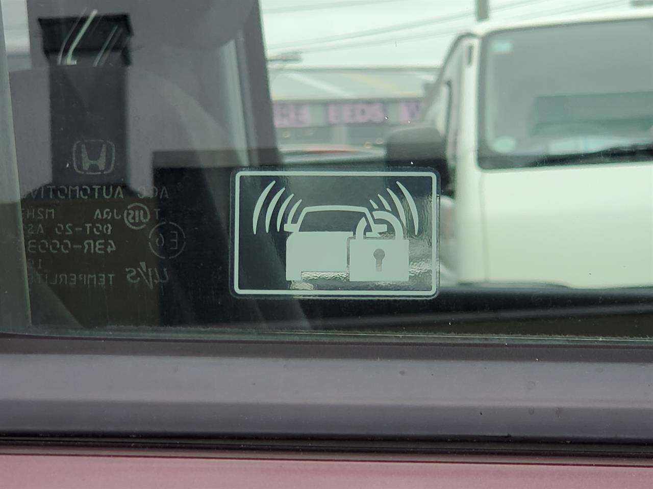 2011 Honda Stepwagon thumbnail