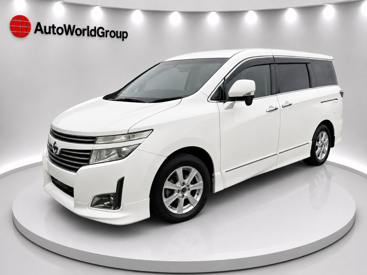 2013 Nissan Elgrand thumbnail