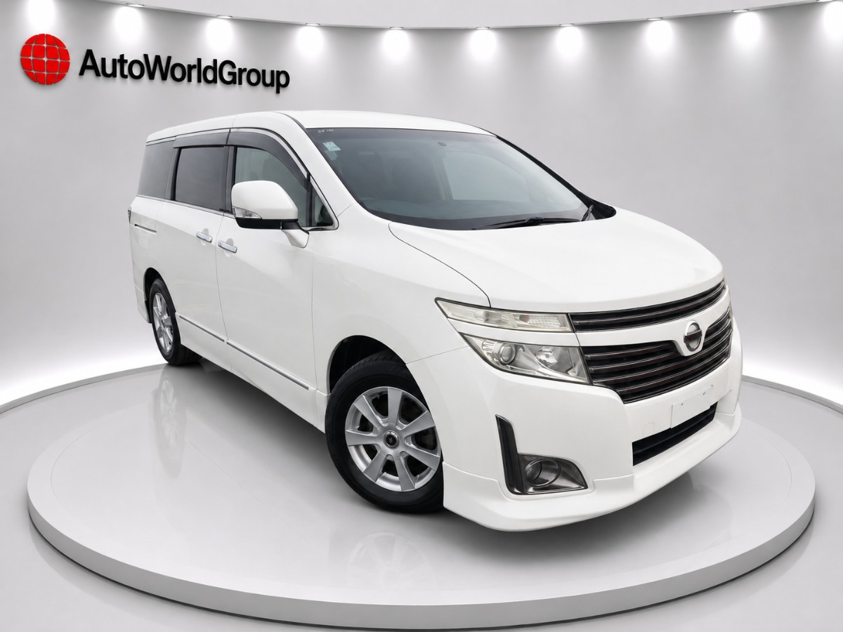 2013 Nissan Elgrand thumbnail