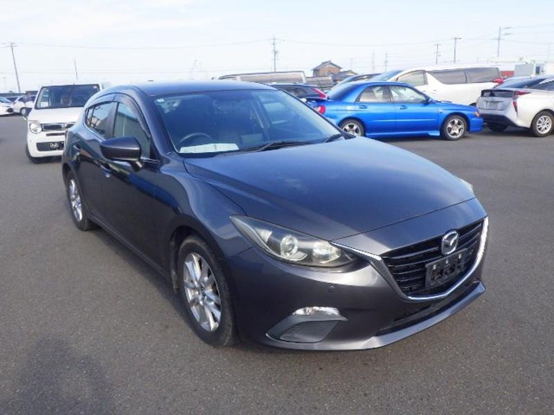 2013 Mazda Axela thumbnail