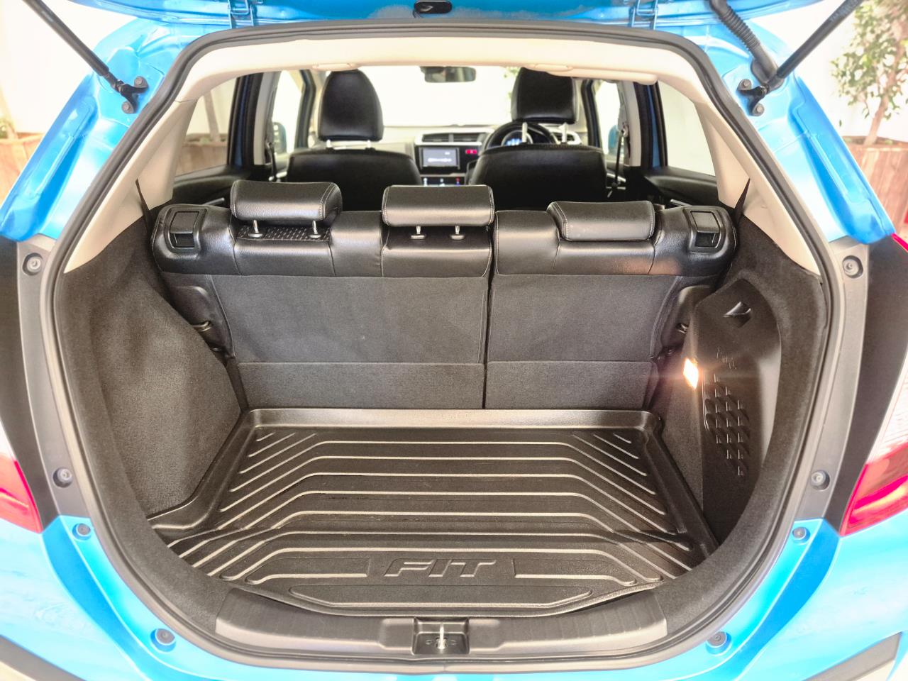 2013 Honda FIT thumbnail