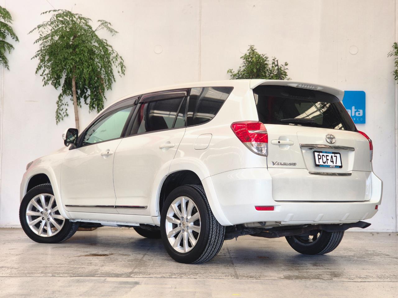 2010 Toyota Vanguard thumbnail