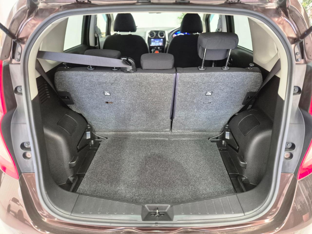 2014 Nissan Note thumbnail