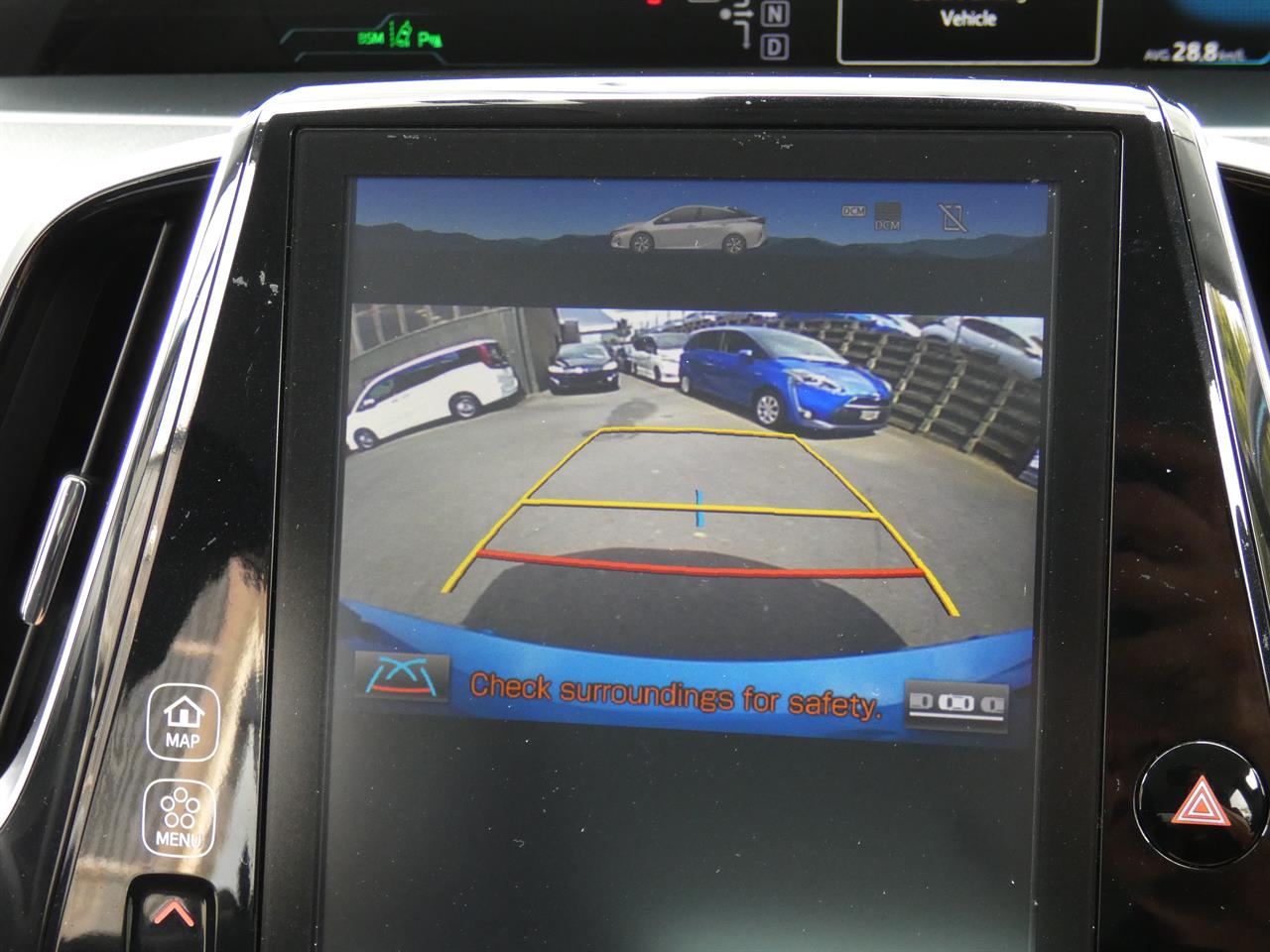 2017 Toyota Prius thumbnail