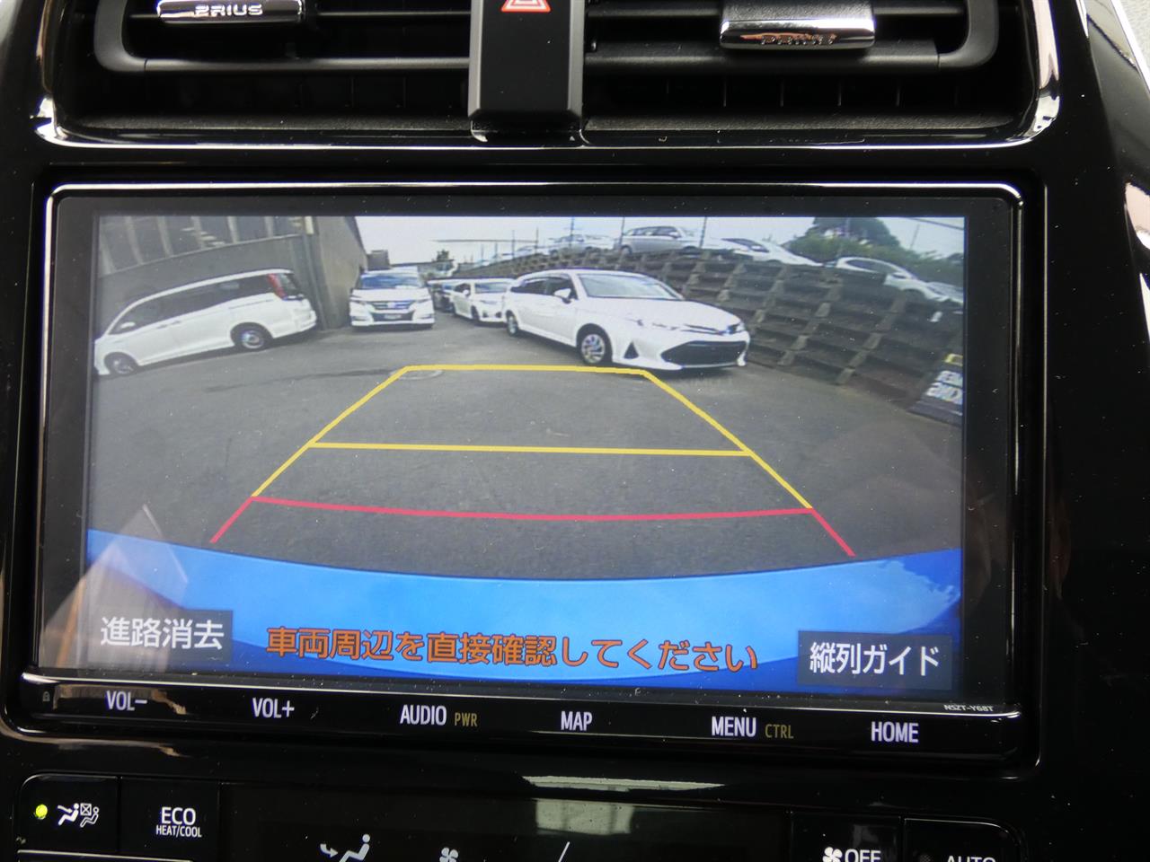 2019 Toyota Prius thumbnail