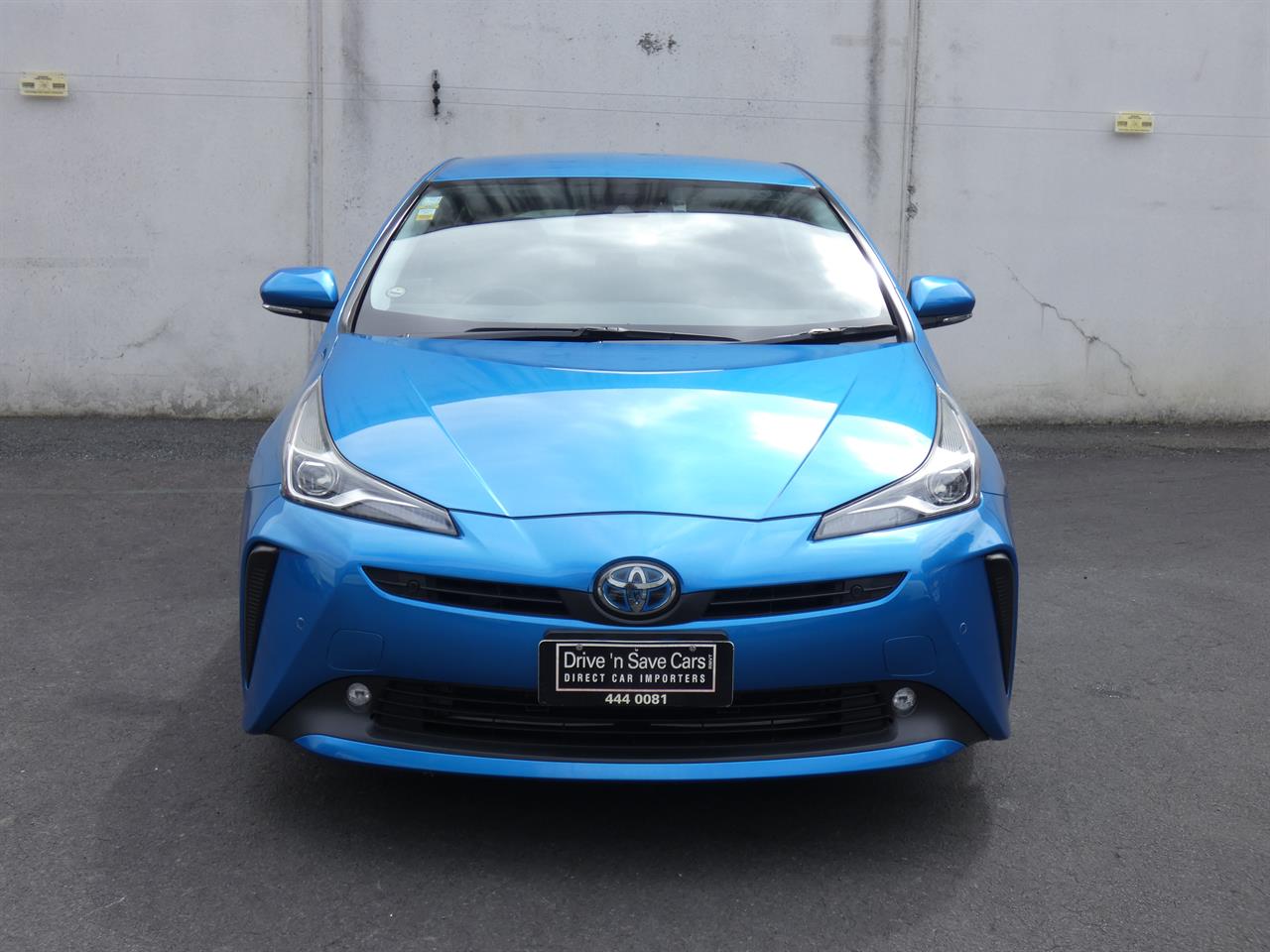 2019 Toyota Prius thumbnail
