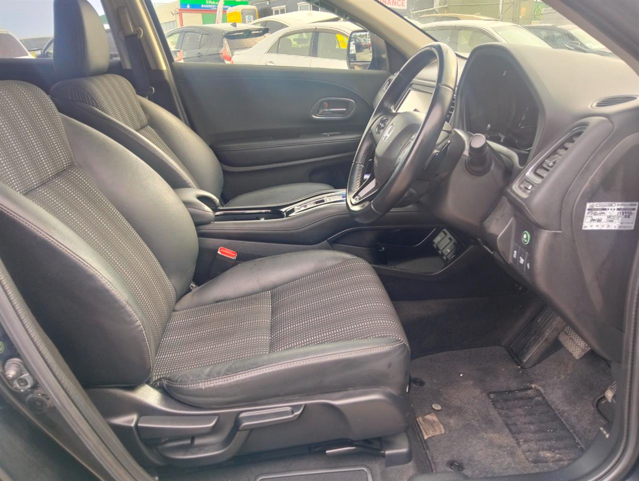 2015 Honda VEZEL thumbnail