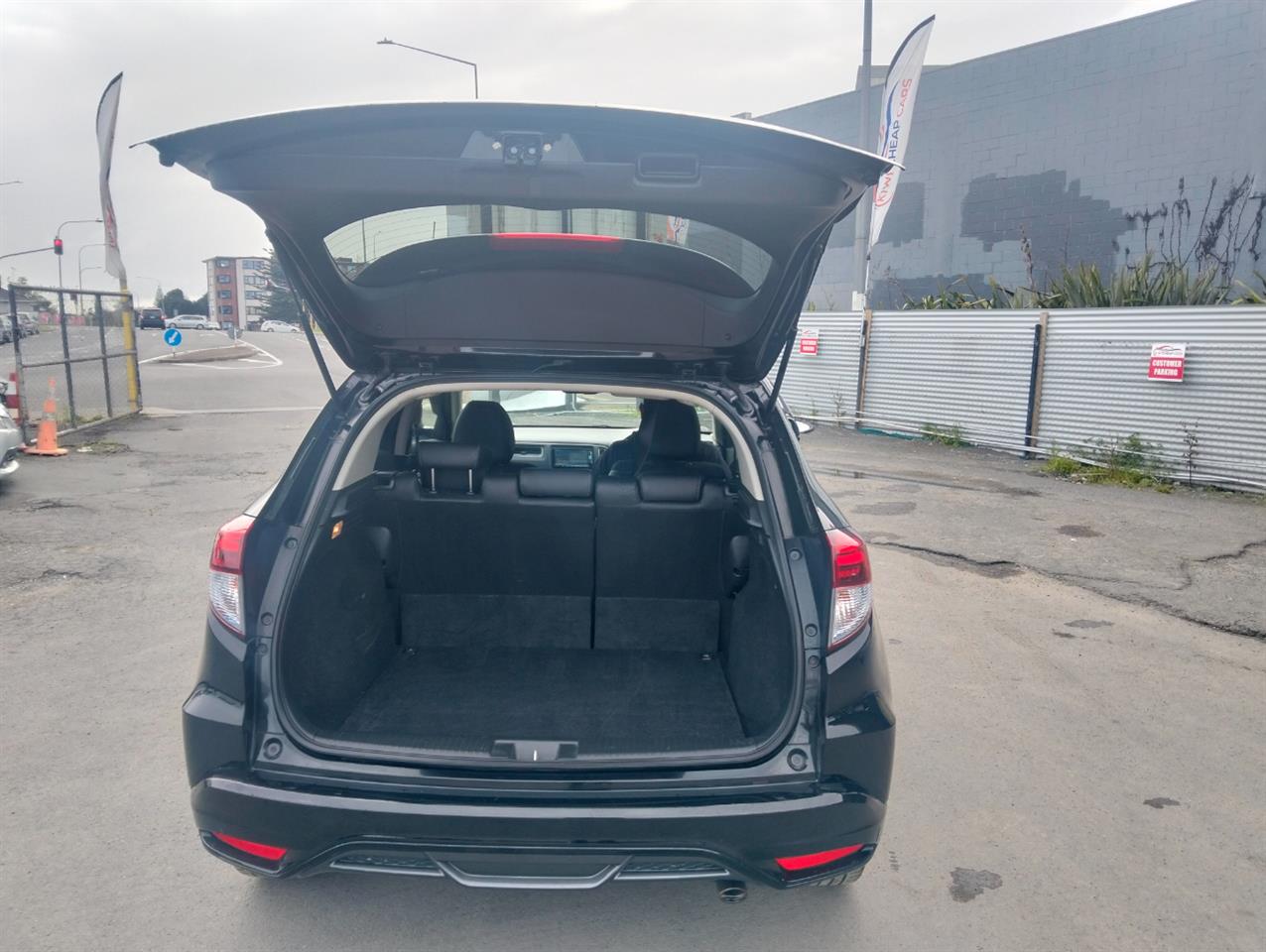 2015 Honda VEZEL thumbnail