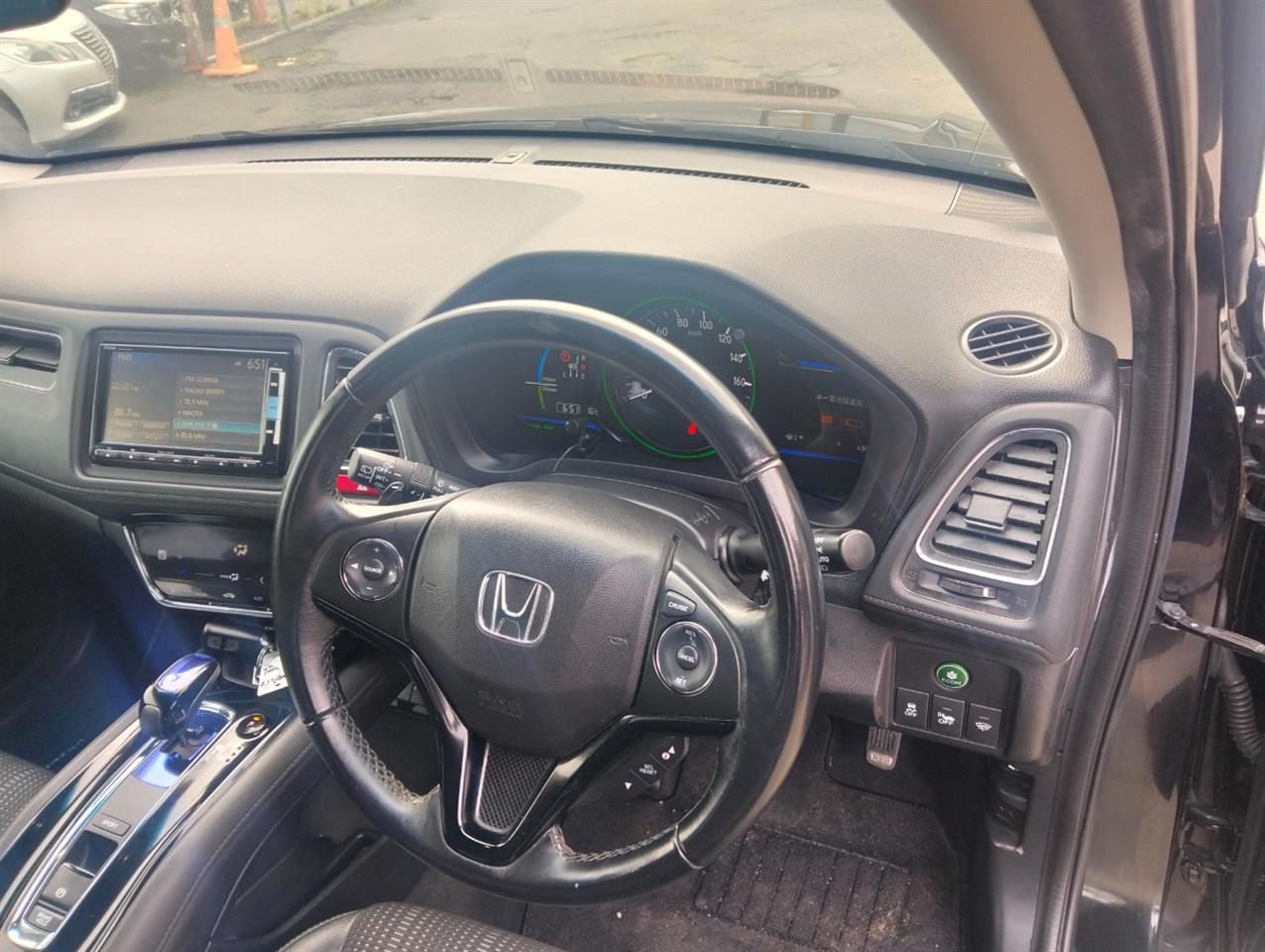 2015 Honda VEZEL thumbnail