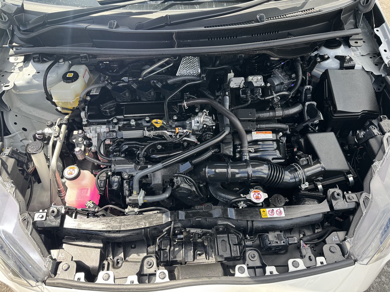 2021 Toyota YARIS thumbnail
