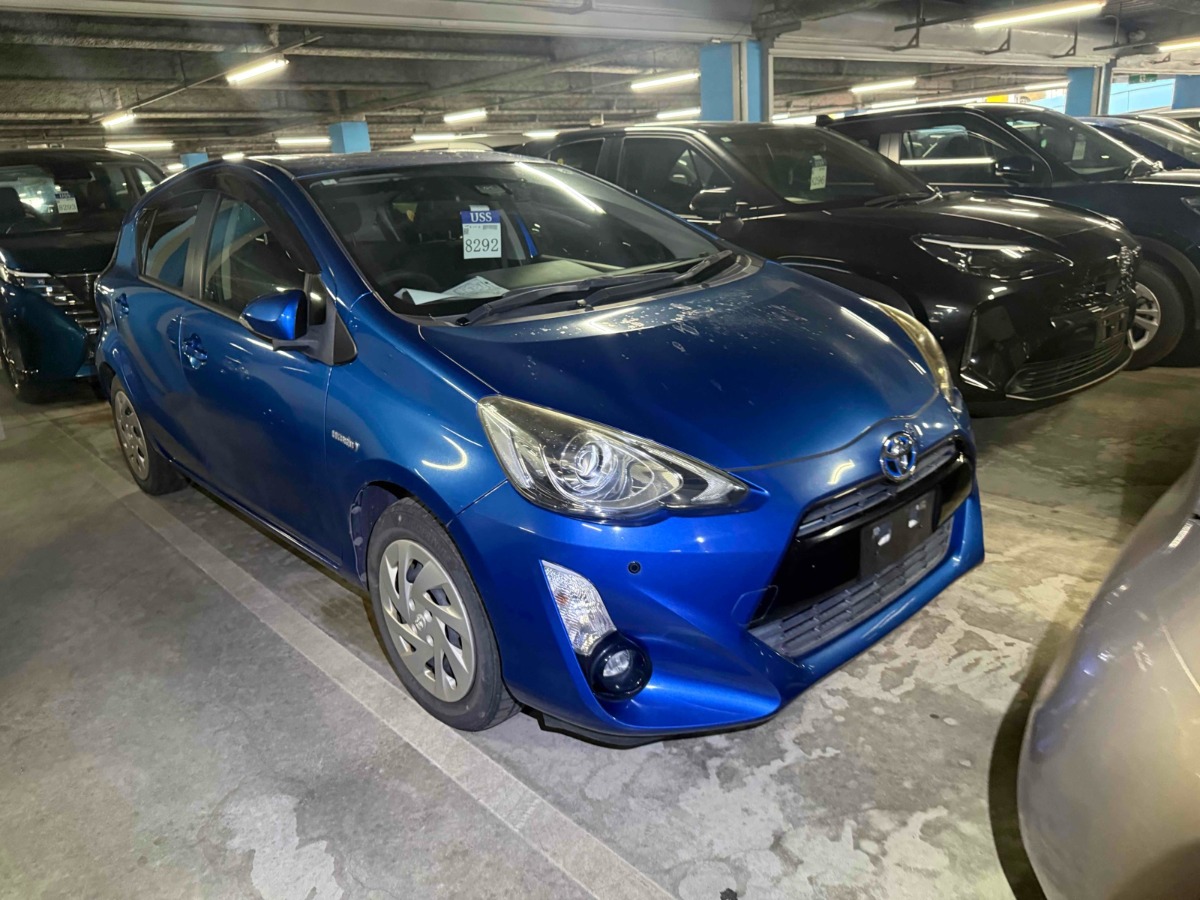 2016 Toyota Aqua