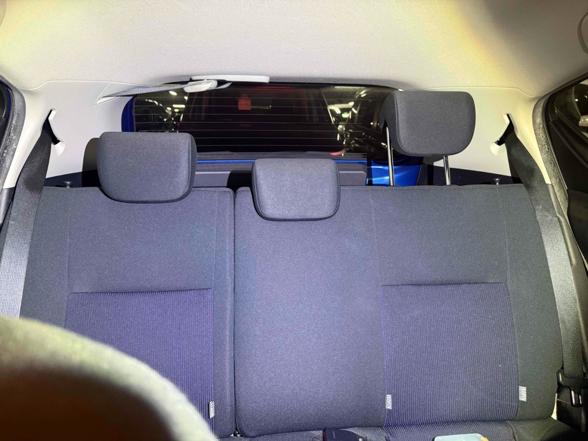 2016 Toyota Aqua thumbnail
