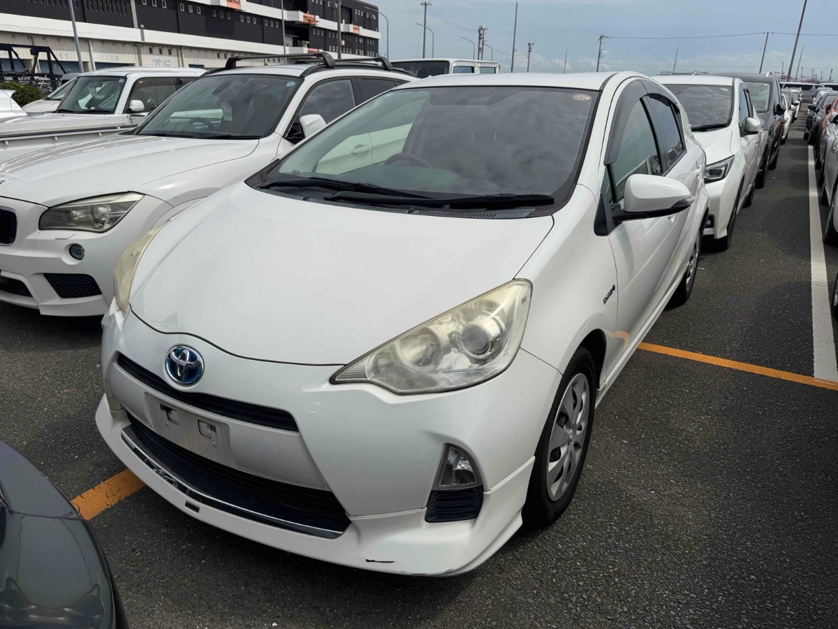 2012 Toyota Aqua