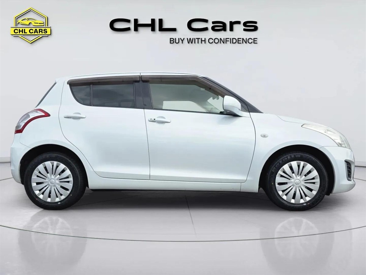 2015 Suzuki Swift thumbnail