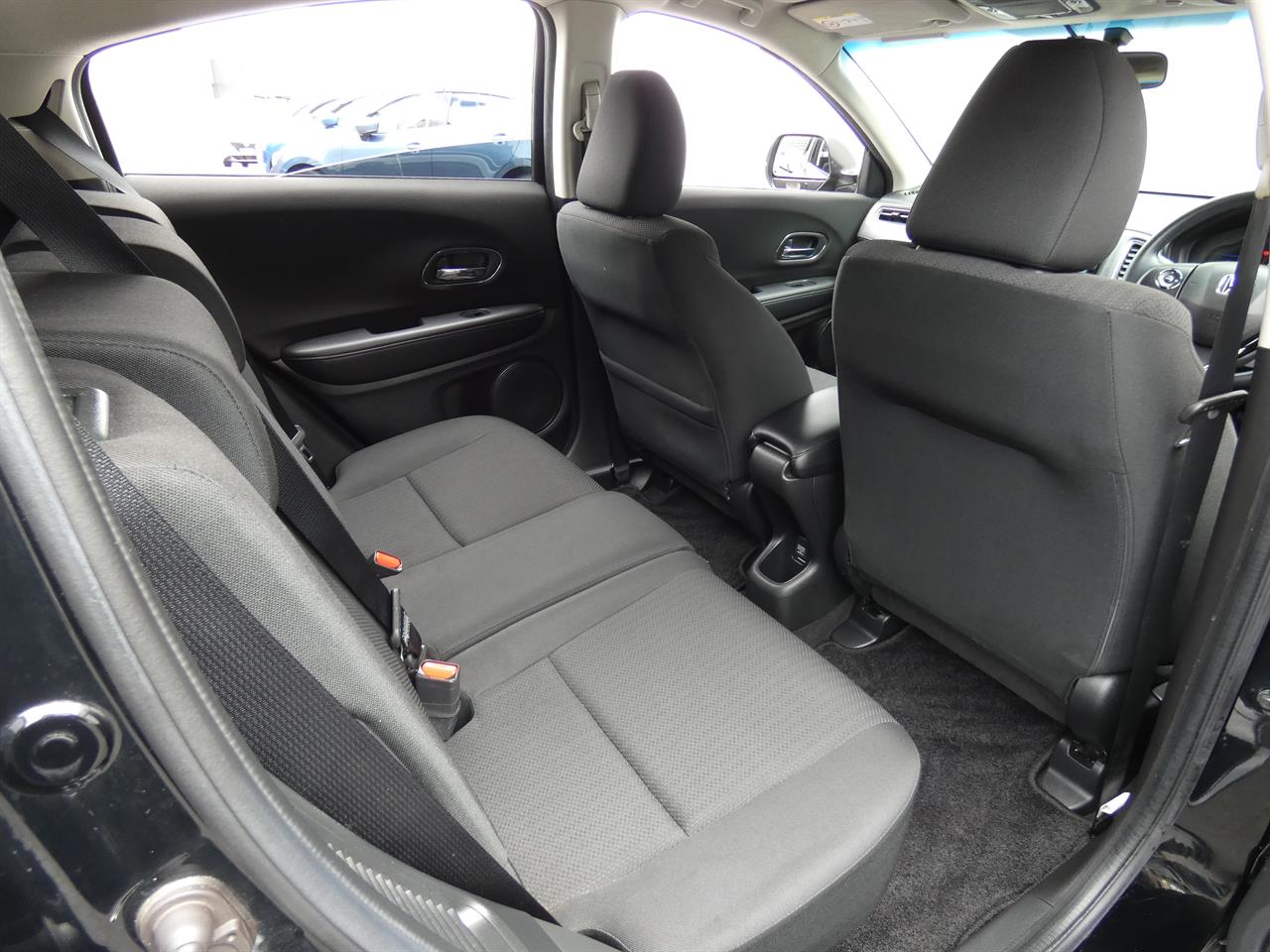 2016 Honda Vezel thumbnail