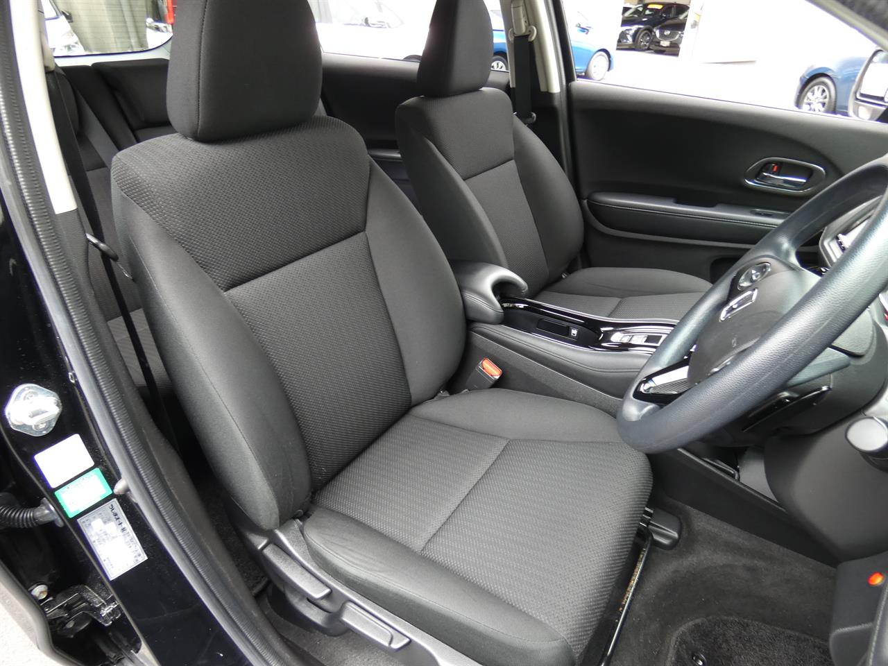 2016 Honda Vezel thumbnail