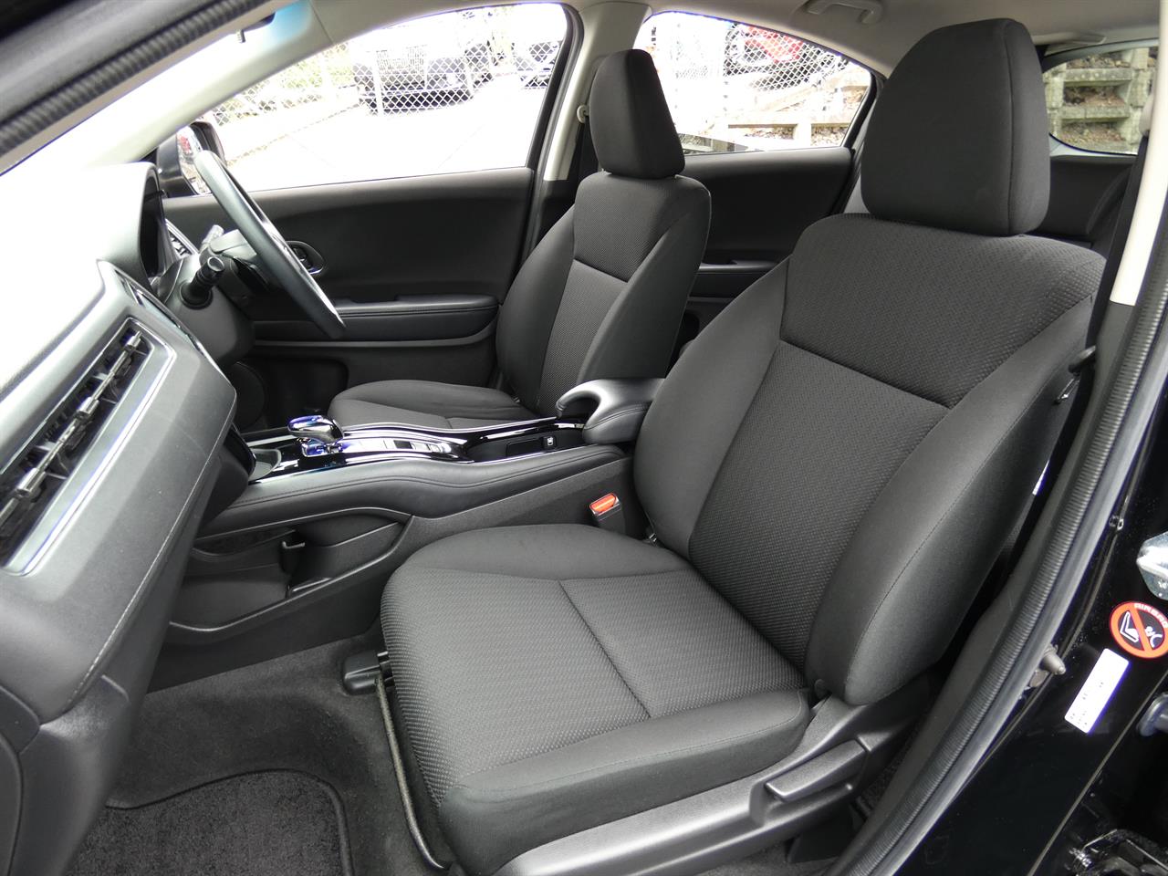 2016 Honda Vezel thumbnail