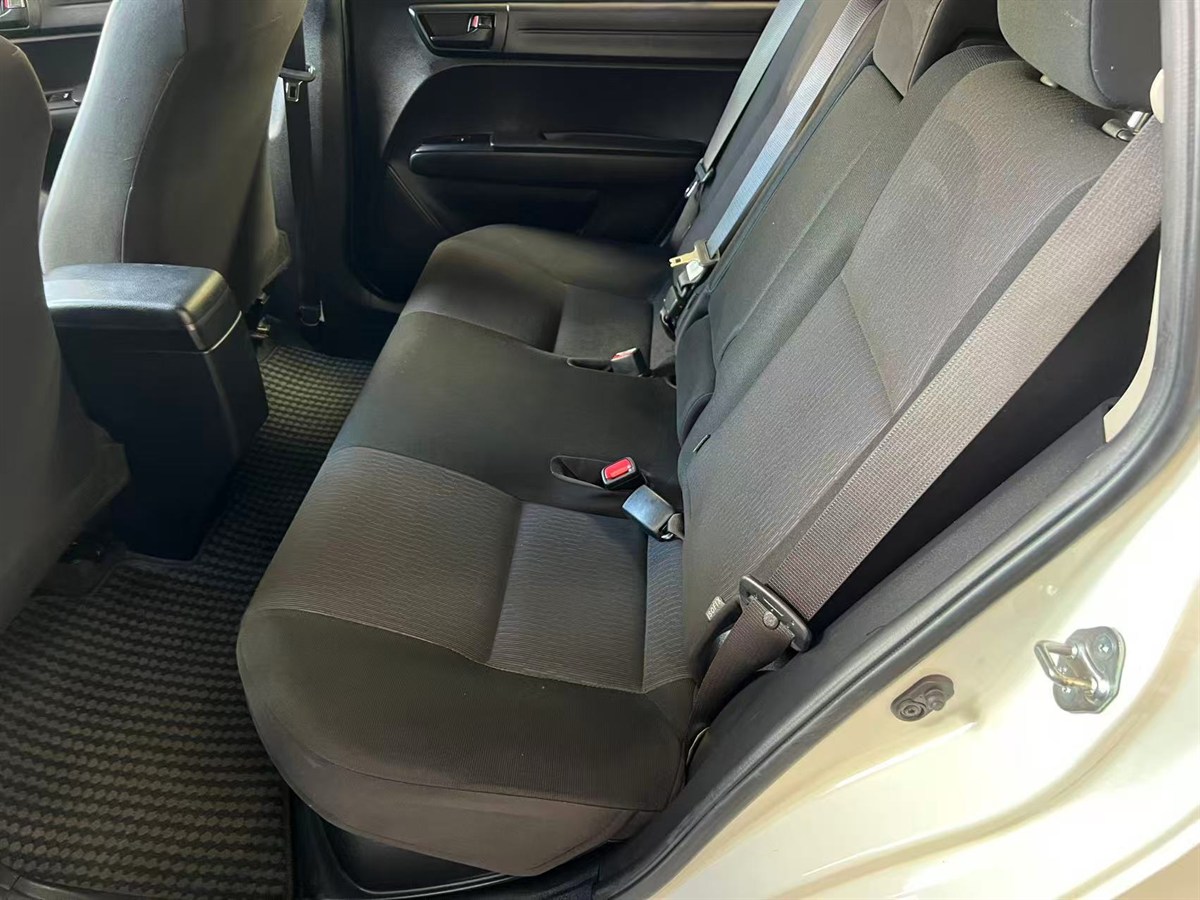 2016 Toyota Corolla thumbnail