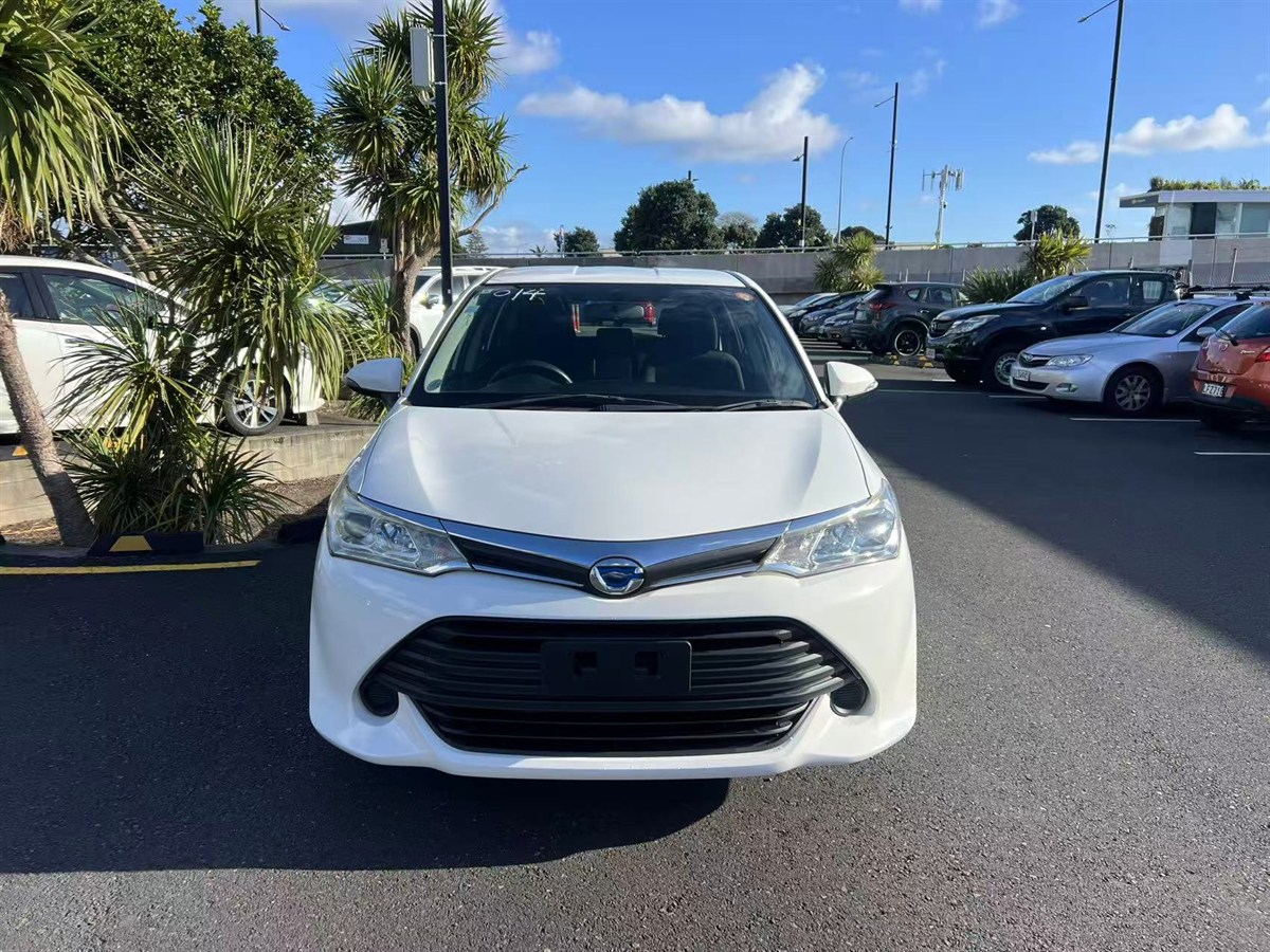 2016 Toyota Corolla thumbnail