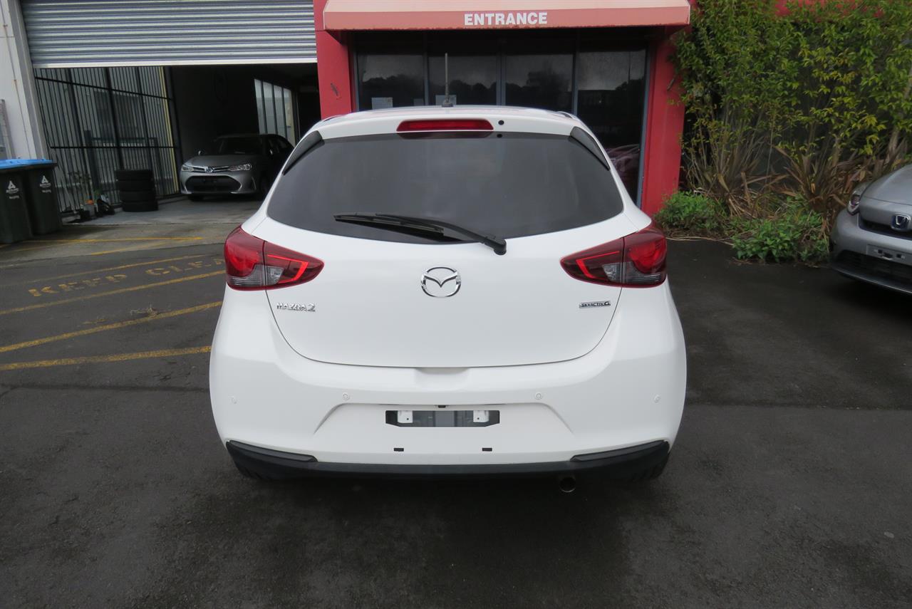 2020 Mazda 2 thumbnail