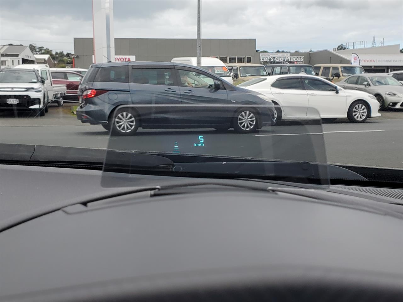 2013 Mazda Axela thumbnail