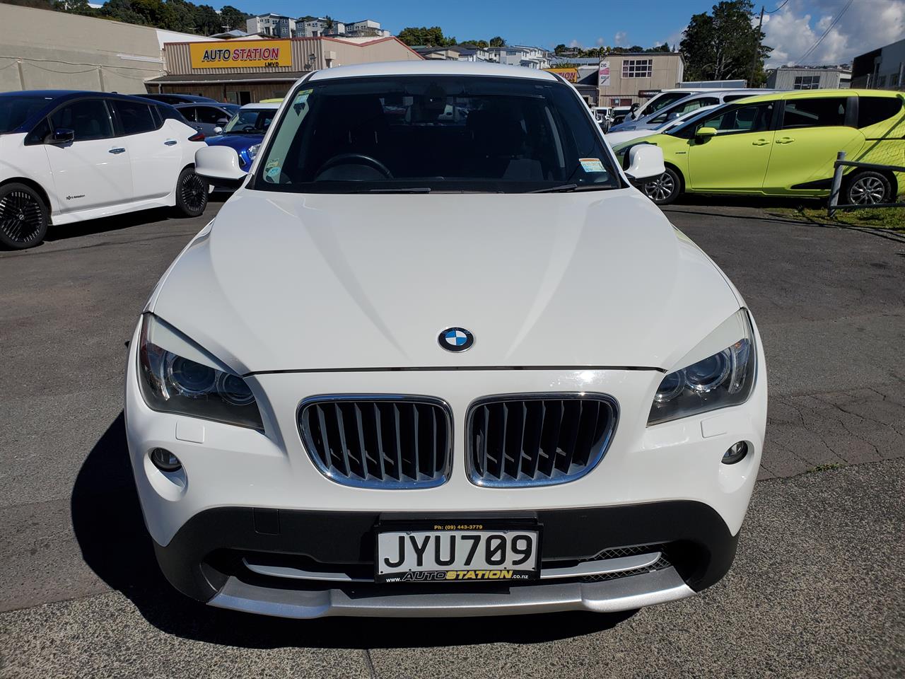 2010 BMW X1 thumbnail