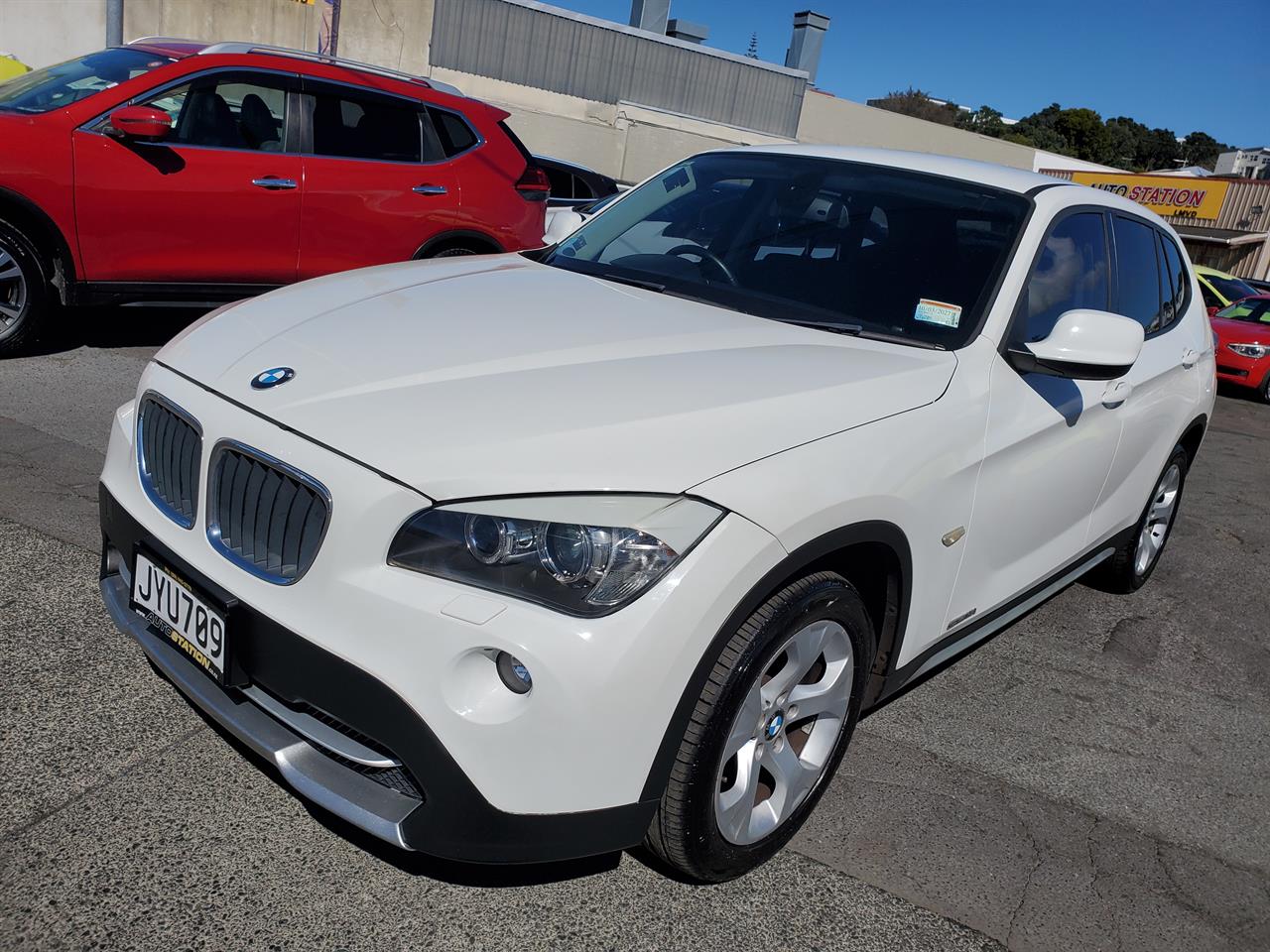 2010 BMW X1 thumbnail
