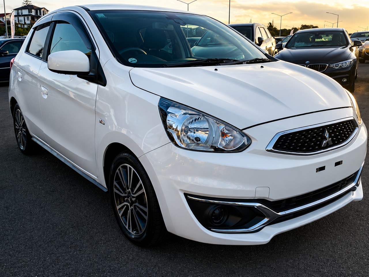 2018 Mitsubishi Mirage thumbnail
