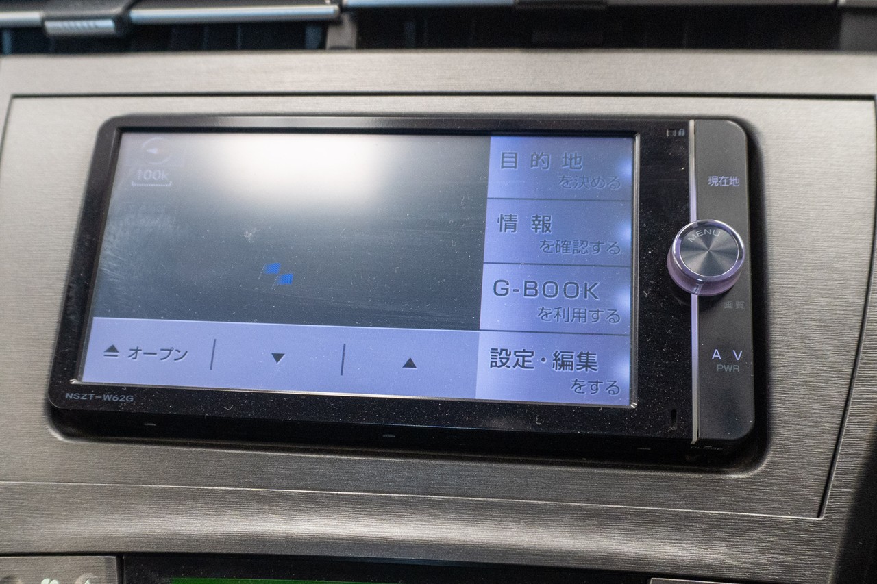 2012 Toyota Prius thumbnail