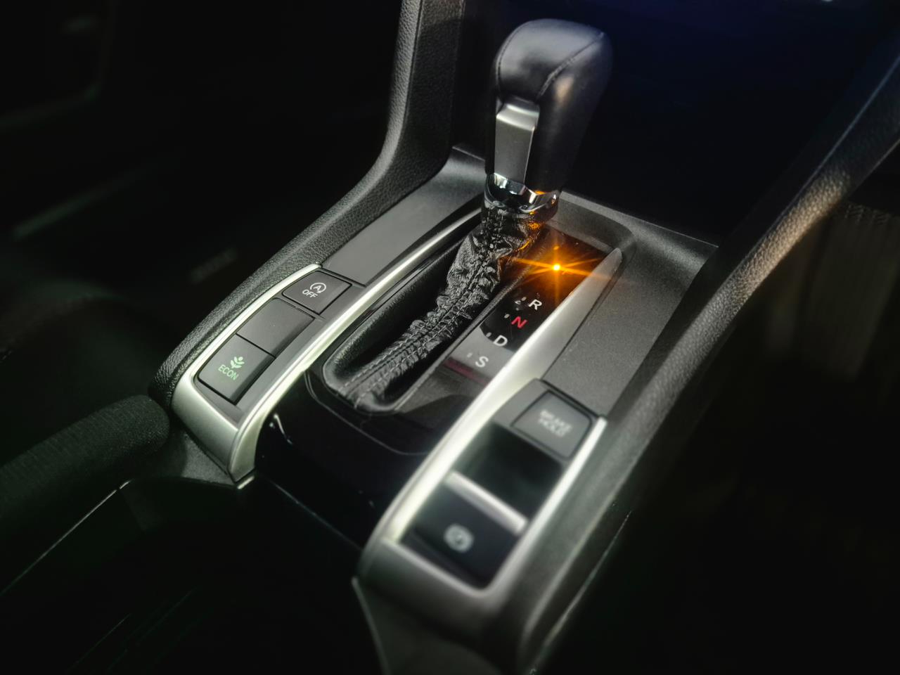 2017 Honda Civic thumbnail