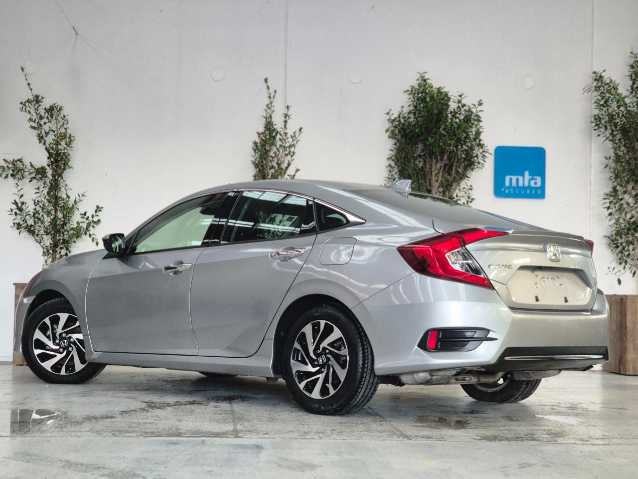 2017 Honda Civic thumbnail