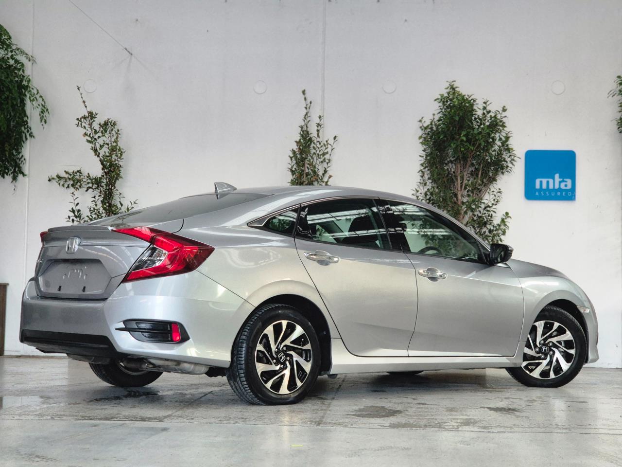 2017 Honda Civic thumbnail