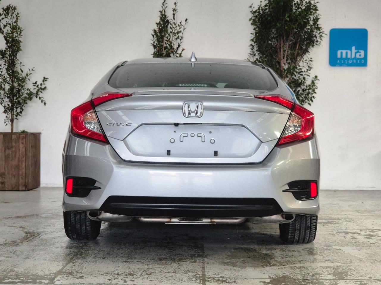 2017 Honda Civic thumbnail