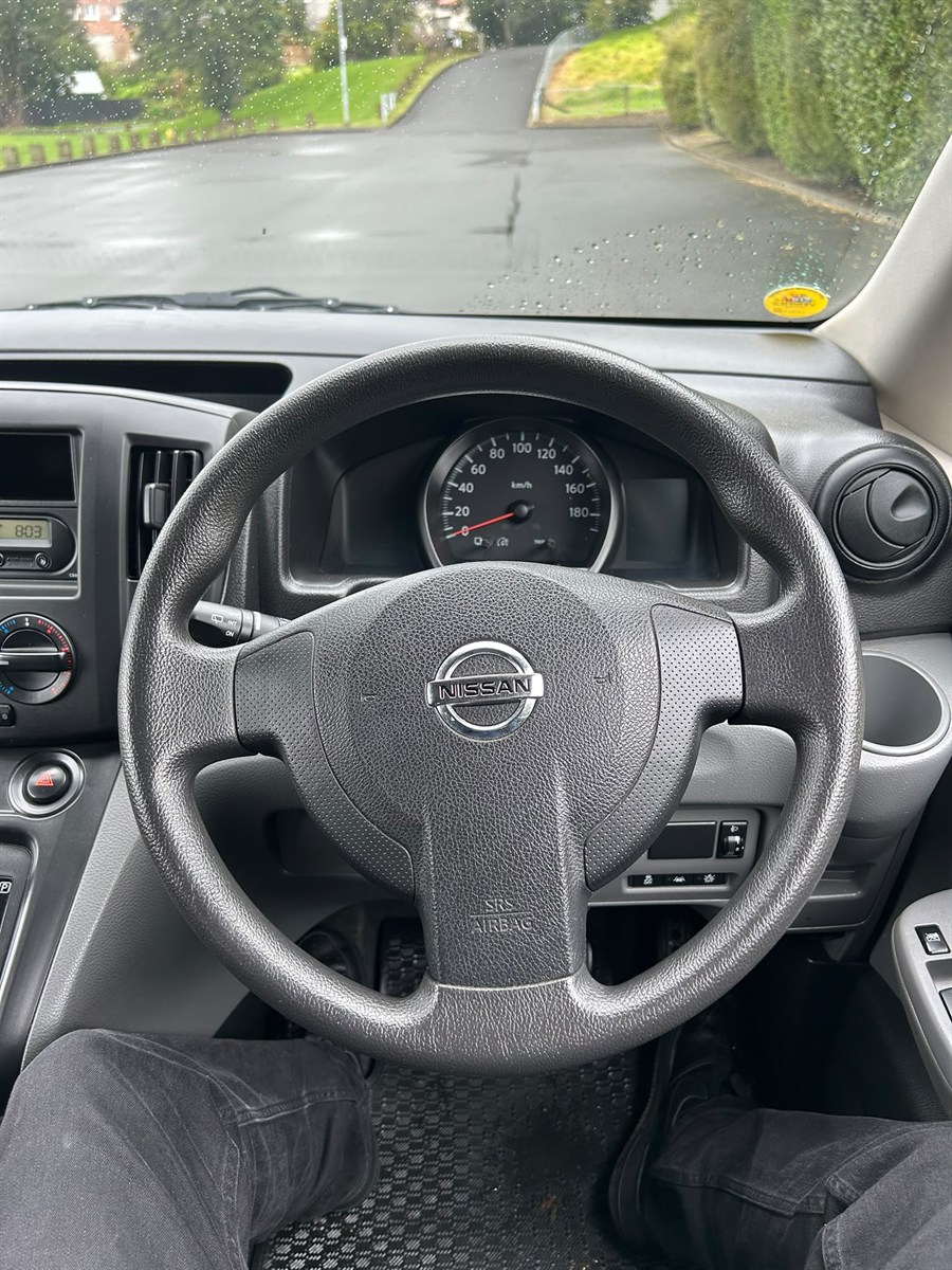 2020 Nissan NV200 thumbnail