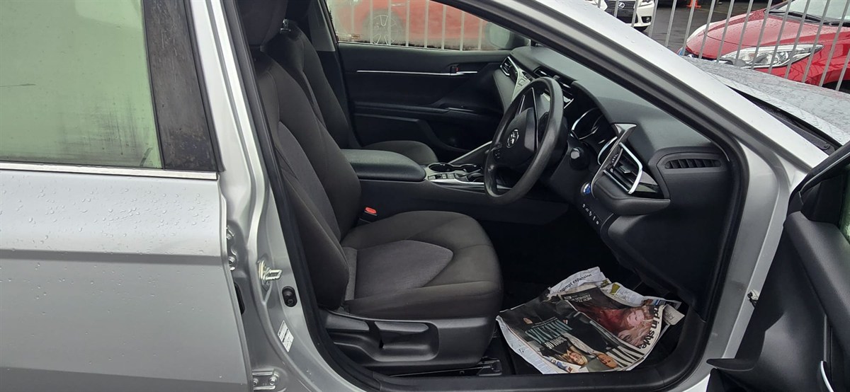 2018 Toyota Camry thumbnail