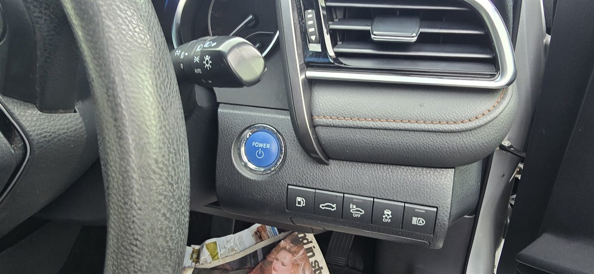 2018 Toyota Camry thumbnail