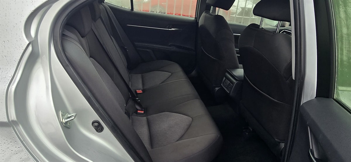2018 Toyota Camry thumbnail