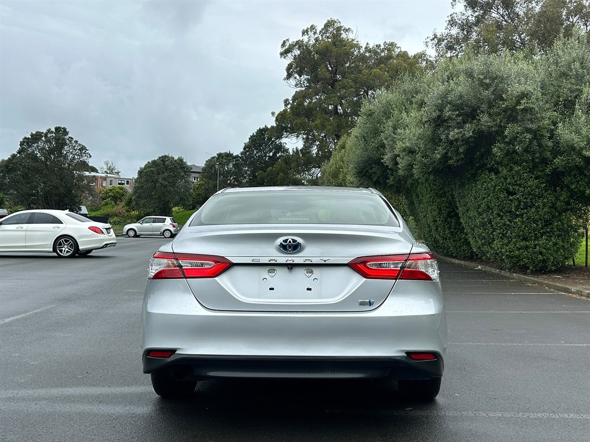 2018 Toyota Camry thumbnail