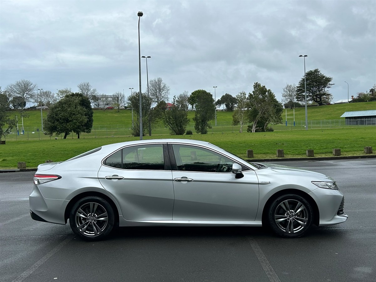 2018 Toyota Camry thumbnail