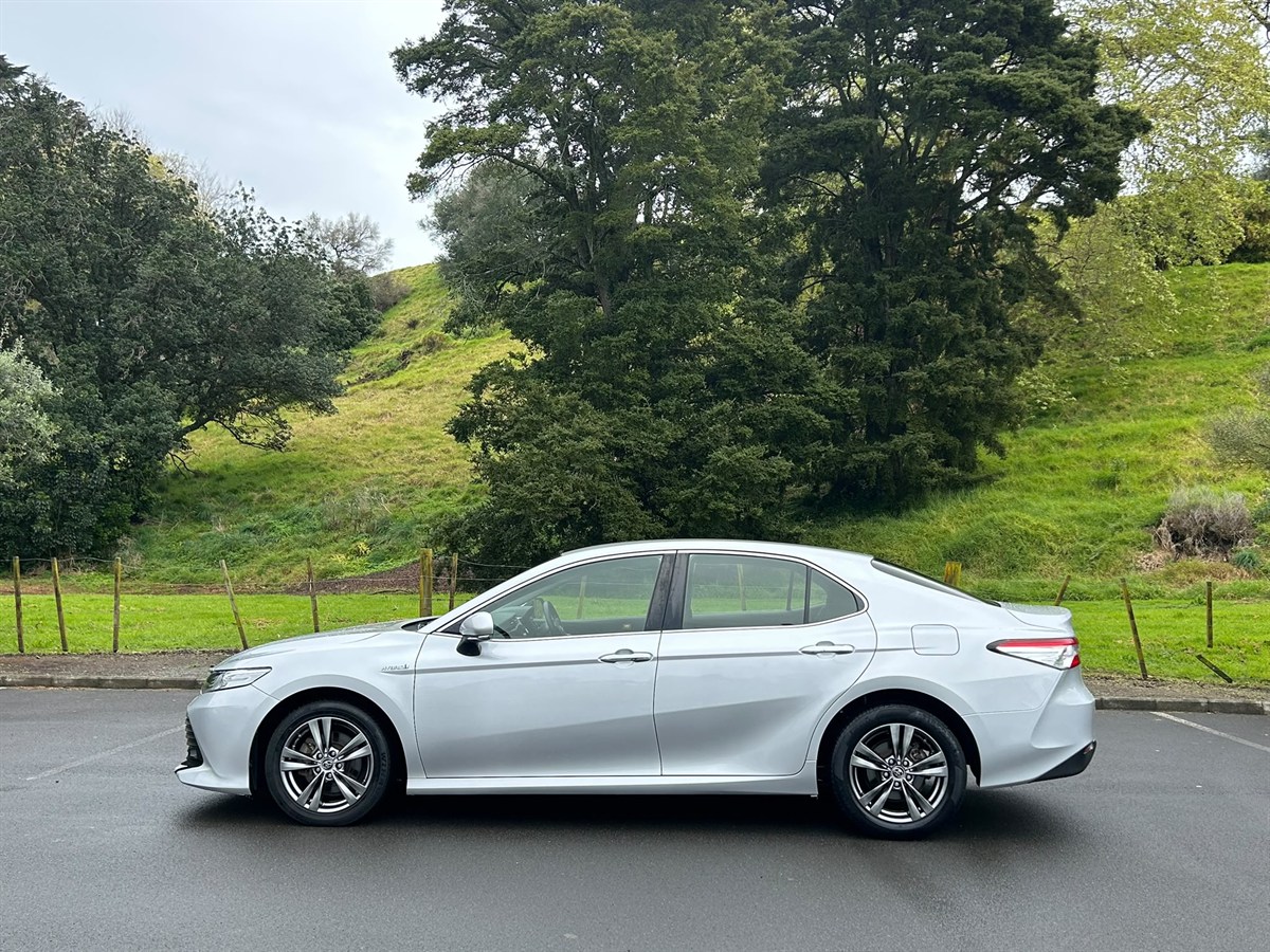 2018 Toyota Camry thumbnail